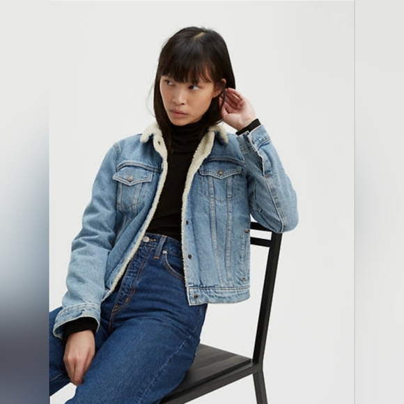 Levis Sherpa denim jacket - Picture 4 of 4